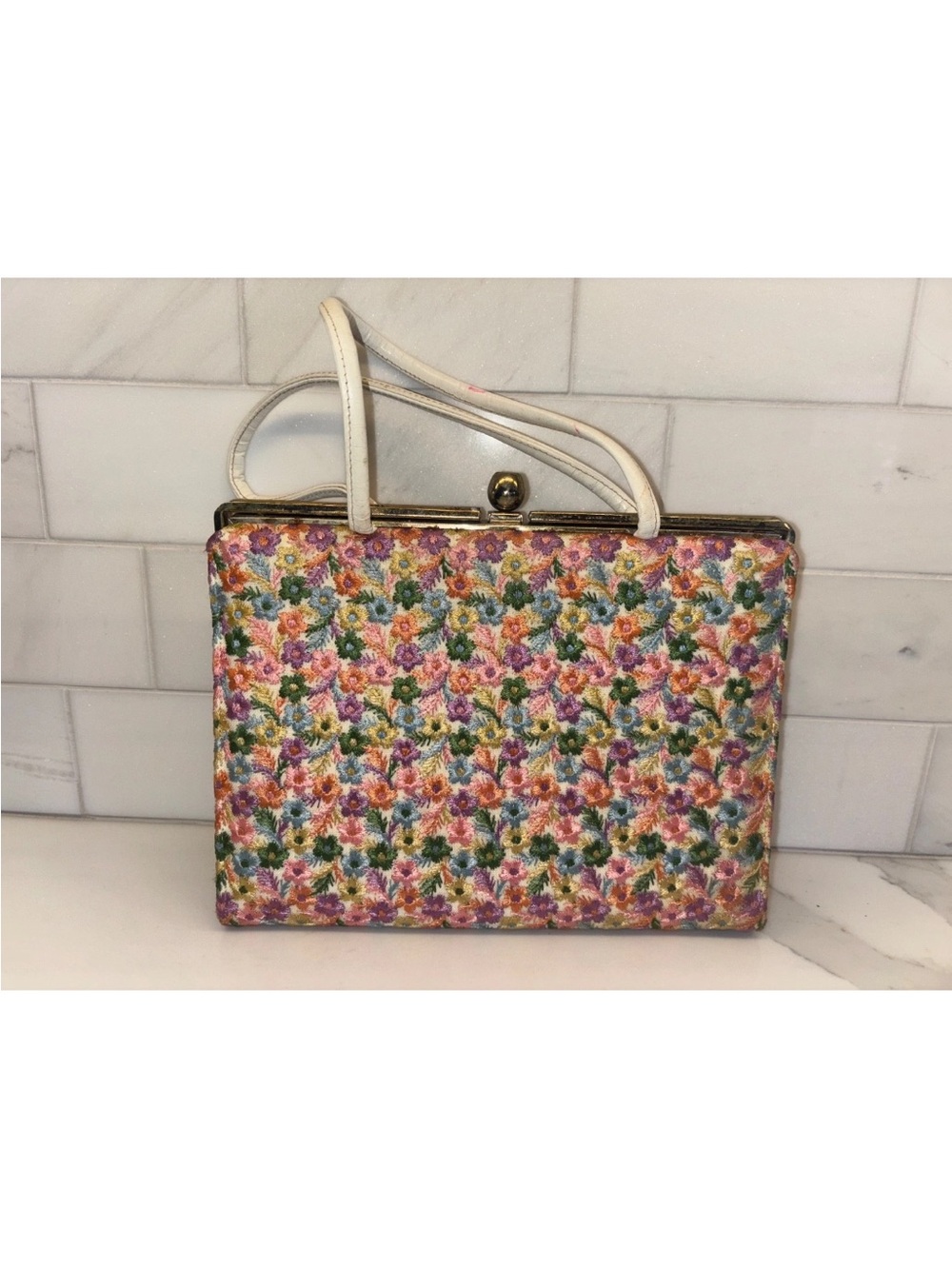 Vtg 60s Mar-Shel Needlepoint Handbag Floral Tapestry Kiss Lock Purse St. Louis